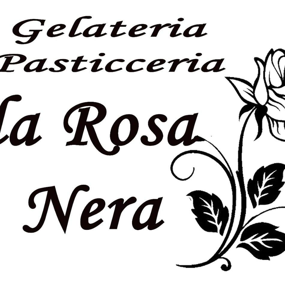 Natasha Vedelina - Titolare della gelateria 'La Rosa Nera' a Gallo di Ferrara (Emilia-Romangna - Italy)